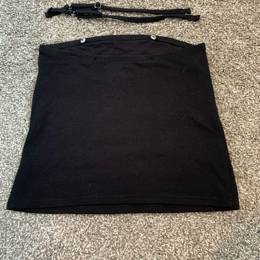 Stretchy tube top with sequences on it